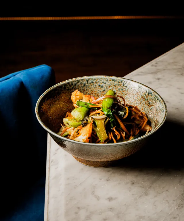 Vegetable Lo Mein at Sei Less